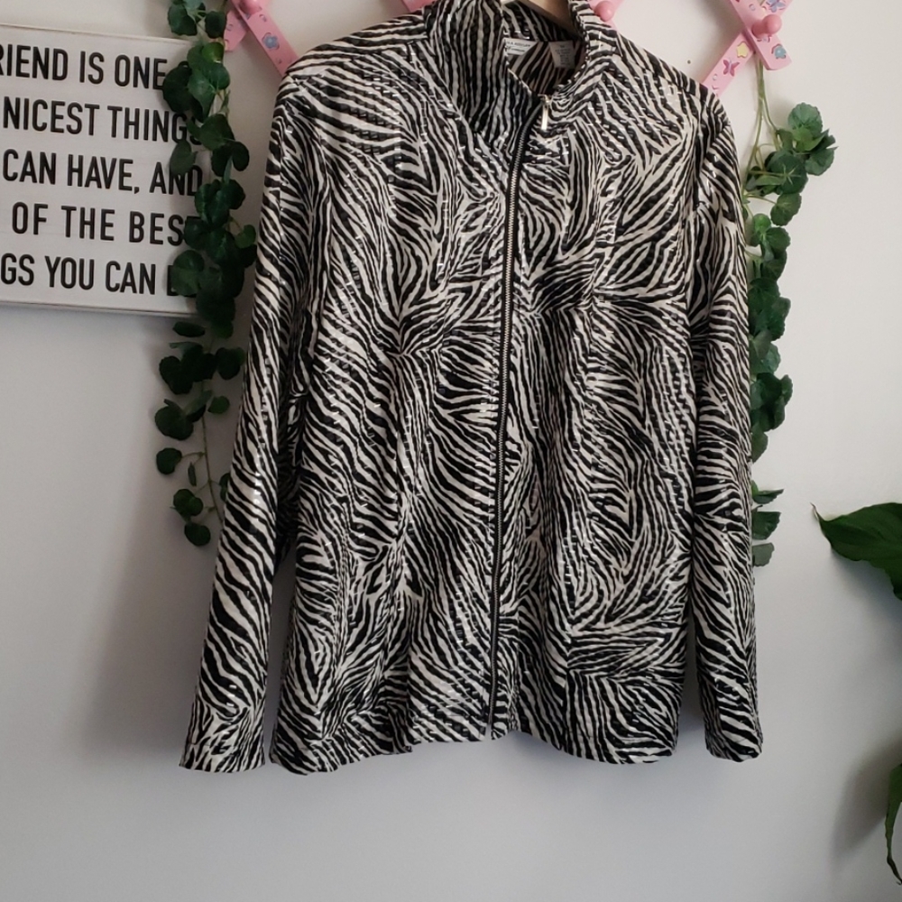 Laura Ashley (Woman) Black&White Zebra Print Top